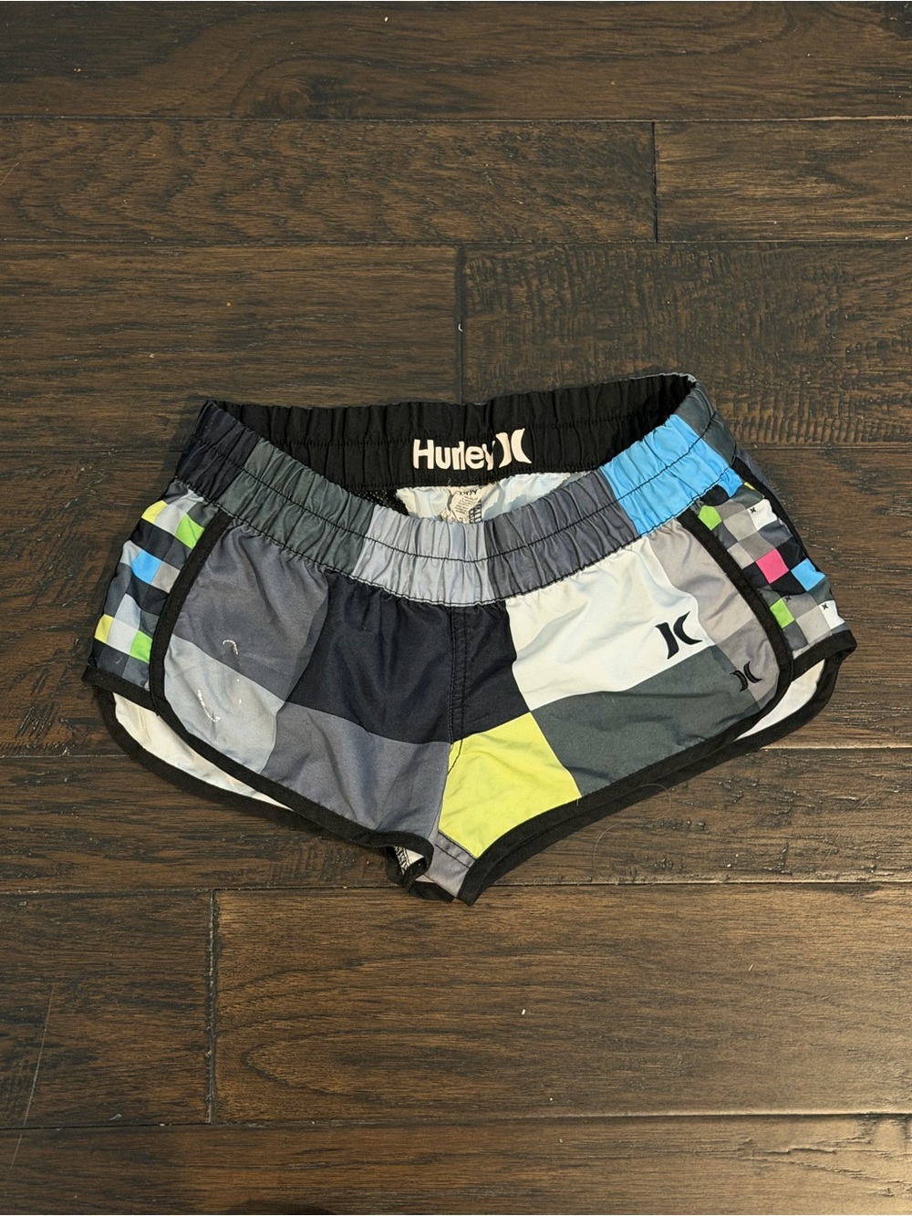 HurleyMulticolor Patchwork low rise Shorts - Picture 1 of 4